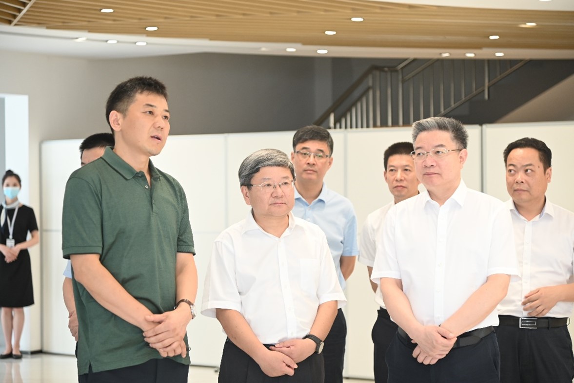 余姚市委书记傅贵荣一行莅临宁波JN江南生物调研园区建设